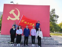 感受崢嶸歲月 喜迎黨的二十大