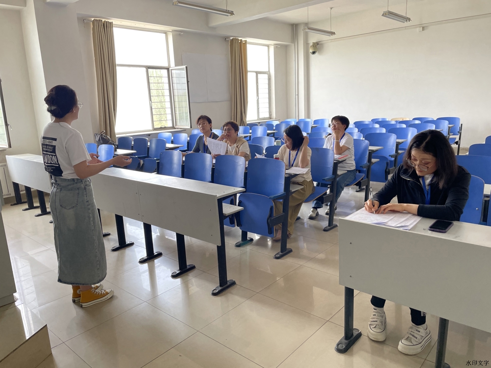 養(yǎng)老護(hù)理員答辯