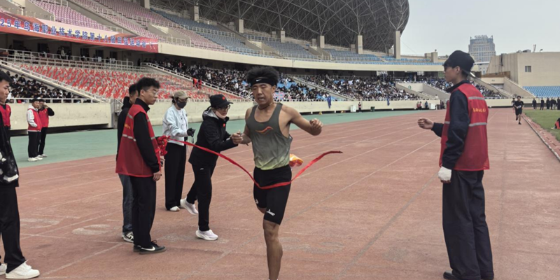 醫(yī)學(xué)系在第十八屆校運(yùn)會(huì)上獲得雙豐收